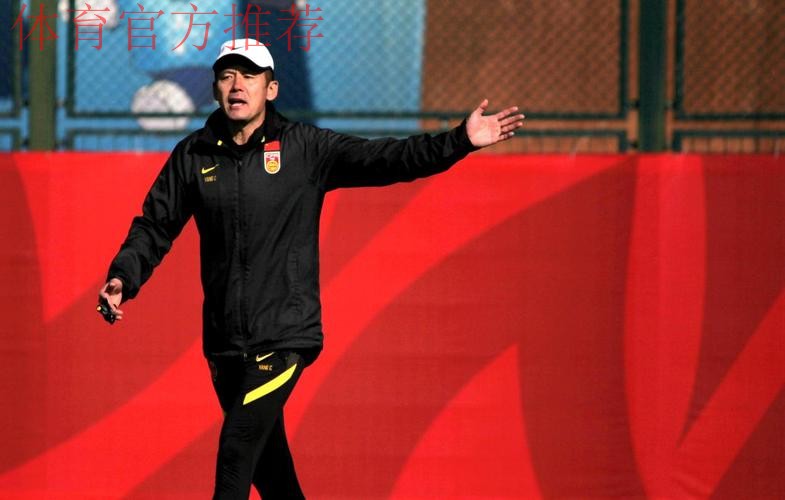 杨晨寄语弟子：进军世少赛，未来挑大梁